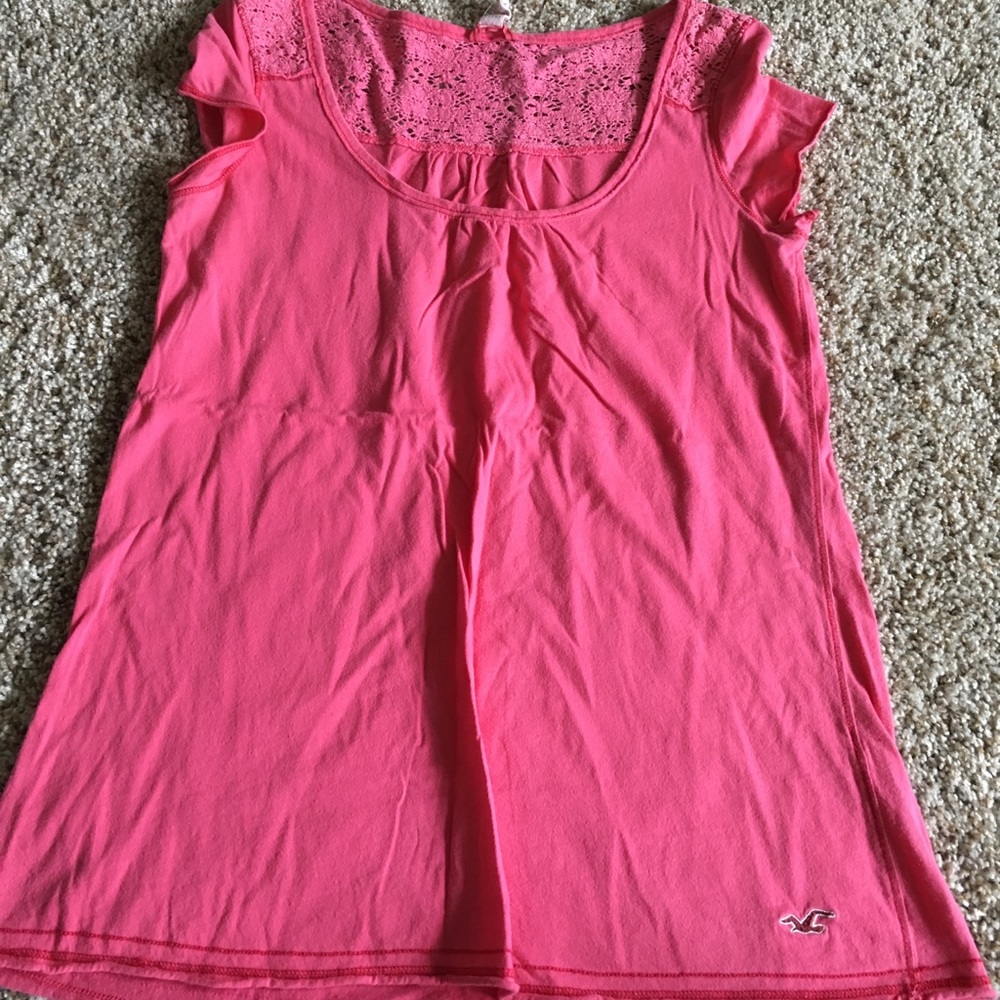 pink lace hollister short sleeve shirt